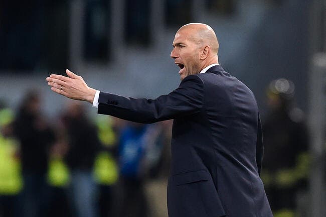 OL : Aulas a tenté Zidane pour remplacer Fournier !
