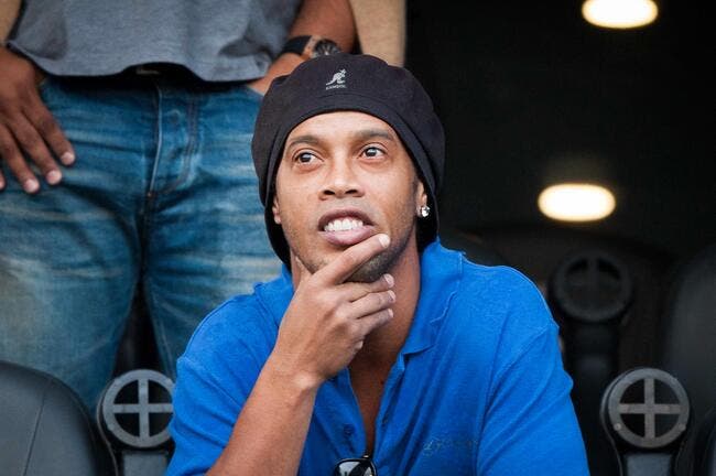 PSG : Ronaldinho conseille à Neymar de venir à Paris