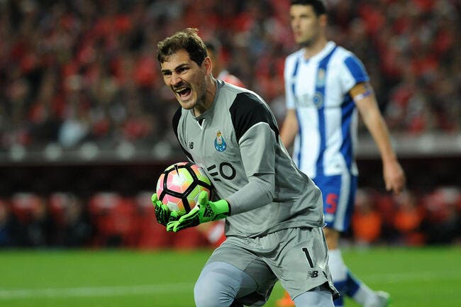 Officiel : Casillas prolonge le plaisir au FC Porto