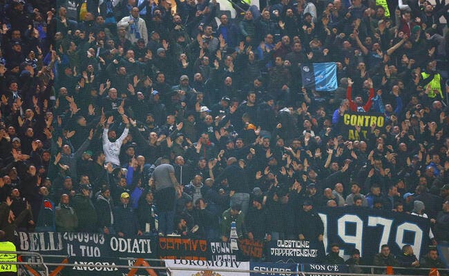 L’assourdissant « Champions » des supporters de Naples