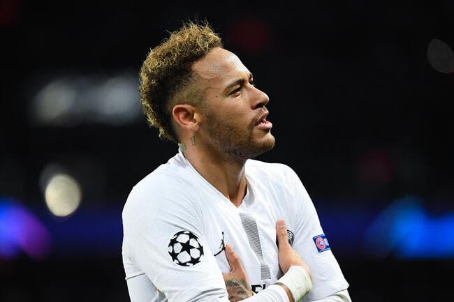 PSG : Neymar ne partira pas de Paris, une preuve de plus