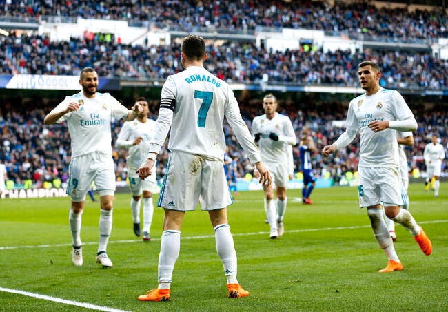 Liga : Cristiano Ronaldo offre un penalty à Benzema, Zidane applaudit !