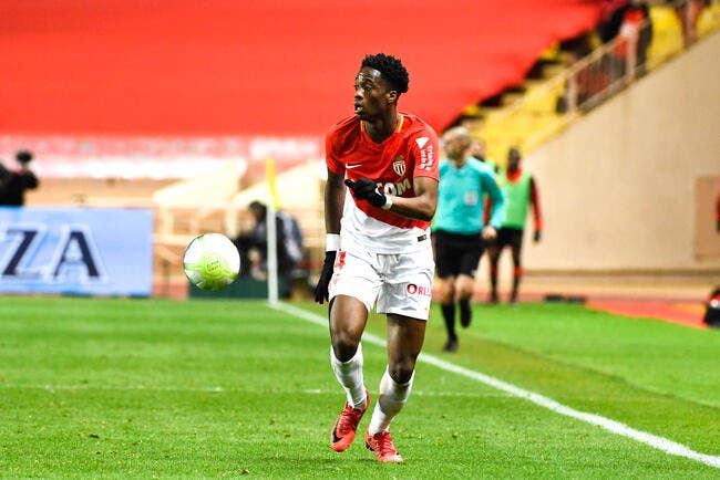 Officiel : Kongolo prêté six mois à Huddersfield