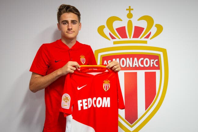 Officiel : Navarro, un jeune de 16 ans du Barça, signe à Monaco !
