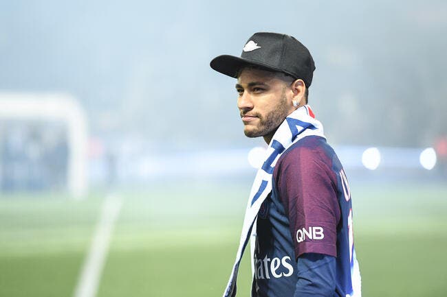 PSG : Neymar donne rendez-vous à Paris la saison prochaine