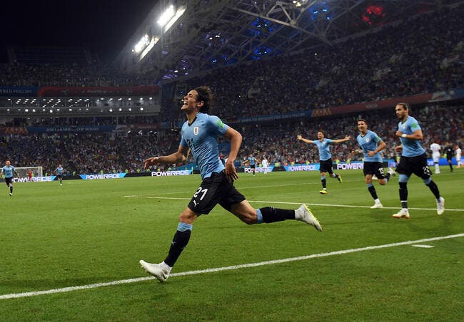Cavani envoie Cristiano Ronaldo à la maison et l'Uruguay face aux Bleus !