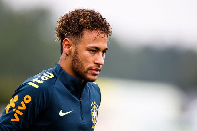 PSG : Neymar transféré à son insu, il répond en personne