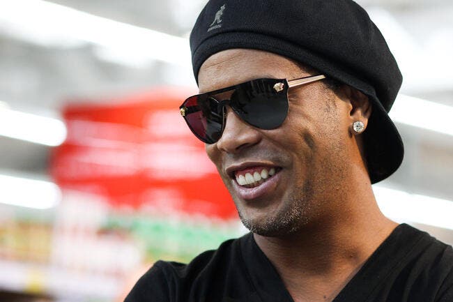 Brésil : Ronaldinho a-t-il vraiment rejoint les sans-dents ?