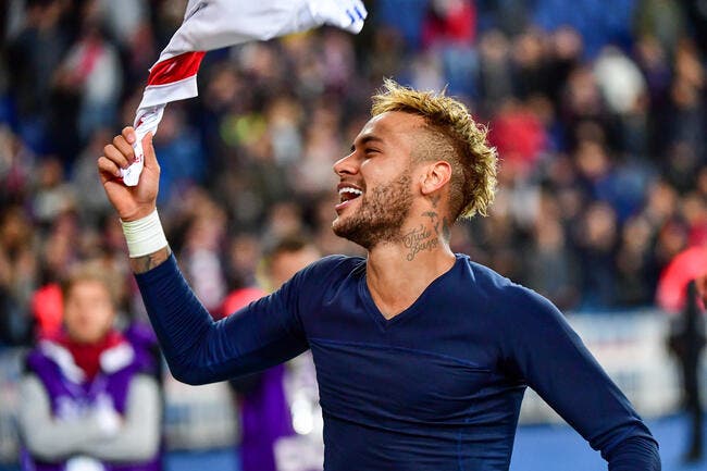 PSG : Neymar en 10, même ce râleur applaudit