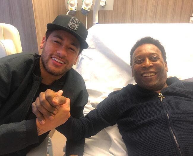 PSG : Neymar a rendu visite au Roi Pelé à l'hôpital