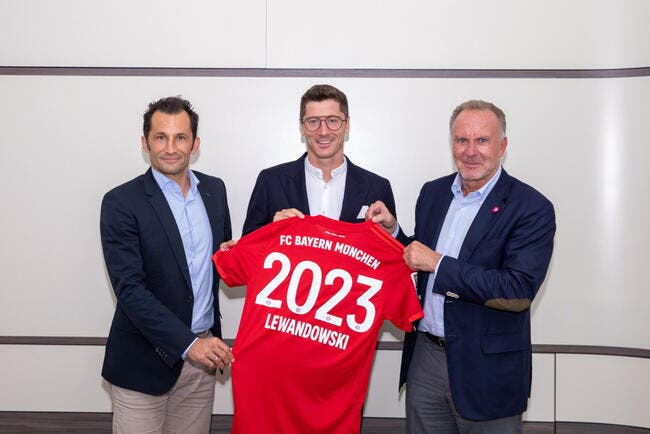 All : Lewandowski prolonge jusqu'en 2023 au Bayern Munich