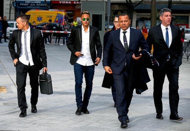 PSG : Les anti-Neymar se déchaînent, son père fonce dans le tas