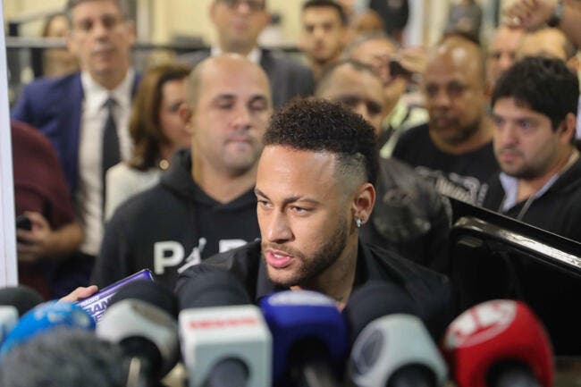 Affaire Neymar : La star du PSG crie toujours au traquenard