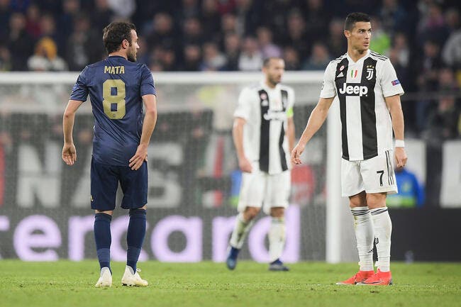 Mercato : Cristiano Ronaldo supplié de revenir à Manchester United