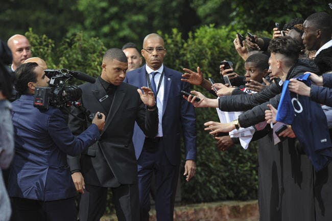 PSG : Coup de tonnerre, Mbappé ouvre la porte à un départ !