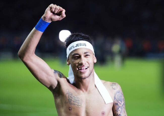 PSG : Neymar nu dans un couloir, Nike a zéro preuve