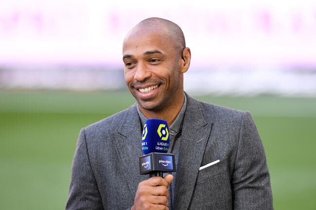 PSG-Angers, Thierry Henry supplie les arbitres