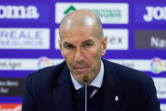 PSG : Le Qatar couvre Zidane d'or, négociations en cours