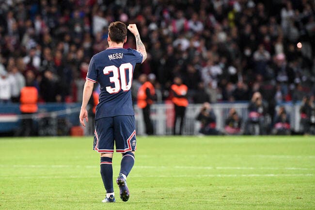 PSG : Lionel Messi récupère son numéro 10 !