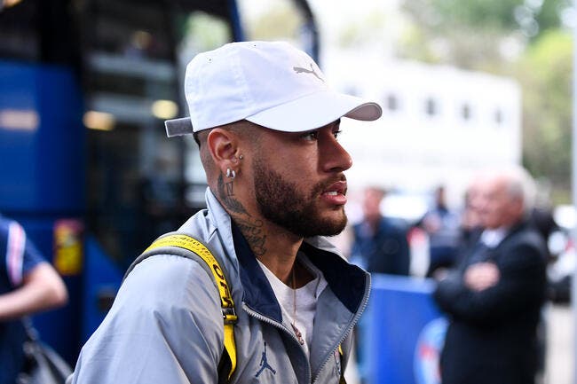 PSG : Neymar surprend Paris et rentre d'urgence