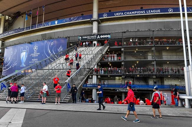 Les sponsors hurlent, Darmanin ruine l'UEFA