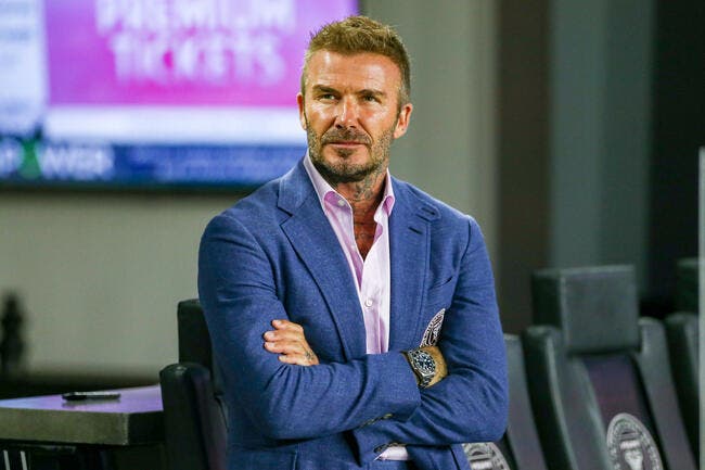 Ang : David Beckham vole la vedette à la reine