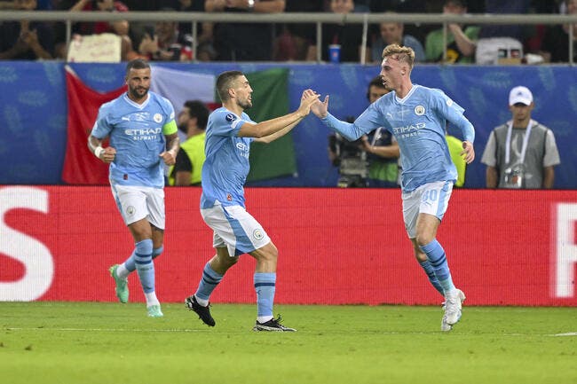 Man City gagne la Supercoupe d'Europe au bout du suspense