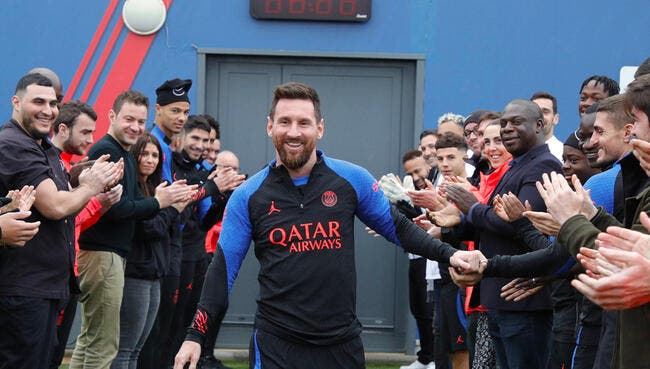 PSG : Haie d'honneur et cadeau pour le retour de Lionel Messi
