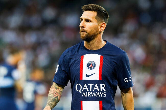 Le PSG force ses supporters à applaudir Messi