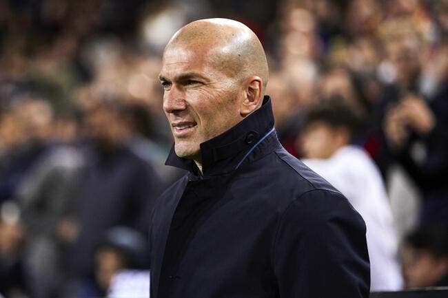 Zidane de retour, le Real Madrid y pense