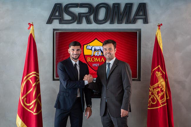 Houssem Aouar signe jusqu'en 2028 à la Roma