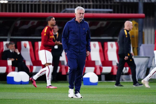 Inquiet, Mourinho fait déplacer le boss de la Roma