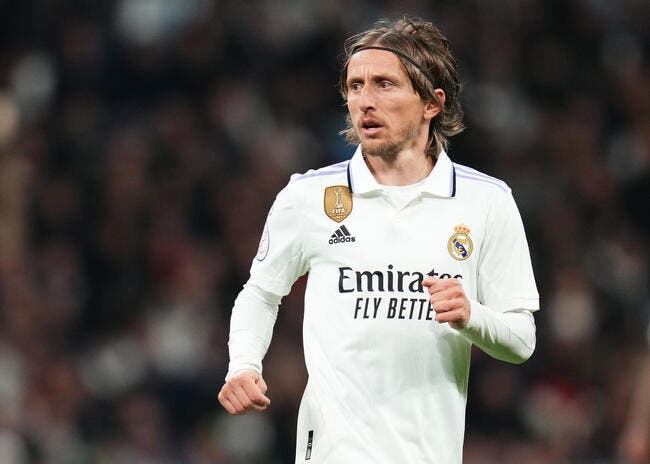 Modric plante le Real Madrid et prépare sa sortie