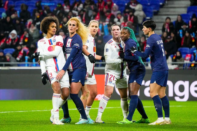 Gros succès pour le football féminin français, ça grince des dents