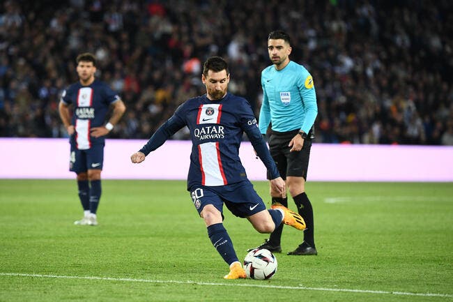 Messi sifflé et acclamé en même temps, le PSG scandalise