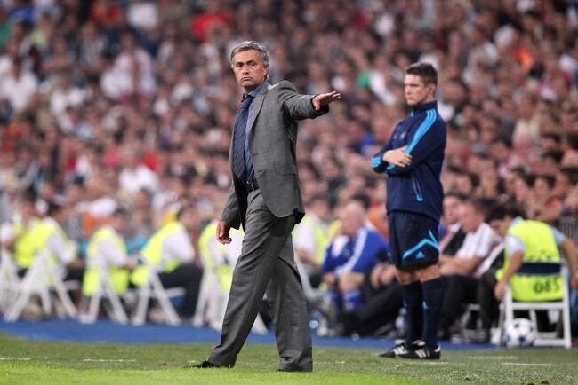 Mourinho et le jeu des 13 erreurs de l'arbitre de Real-Séville