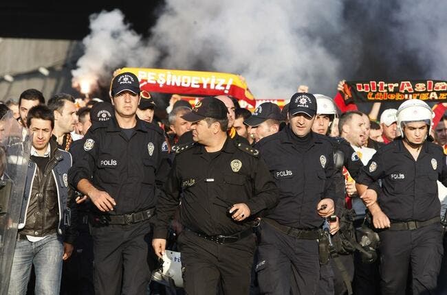 Vidéo : Galatasaray-Fenerbahçe, les marrons volent bas chez les jeunes