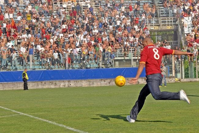 La photo foot : Adriano veut frapper fort à la Roma