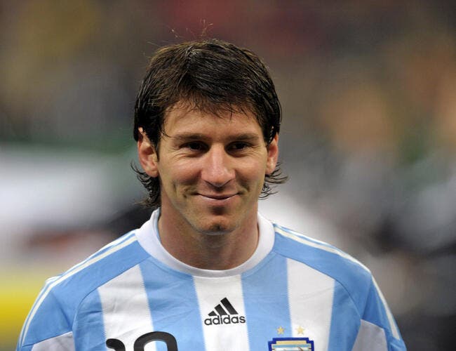 Messi s'incline devant le roi Maradona