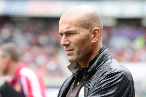 Zidane montre les dents