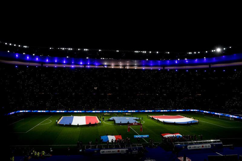 Les Bleus virés du Stade de France, Lyon et Marseille se réveillent