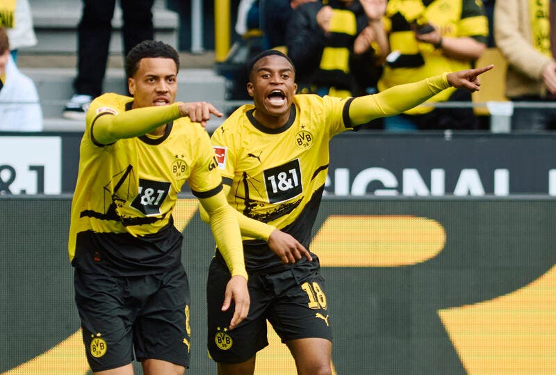 All : Dortmund détruit Augsburg avant de retrouver le PSG